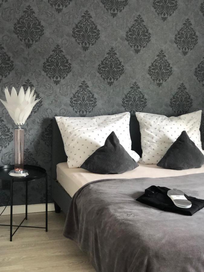 Body Kult Loft - Modernes Appartement Mit 2 Separaten Schlafzimmern Цвиккау Экстерьер фото