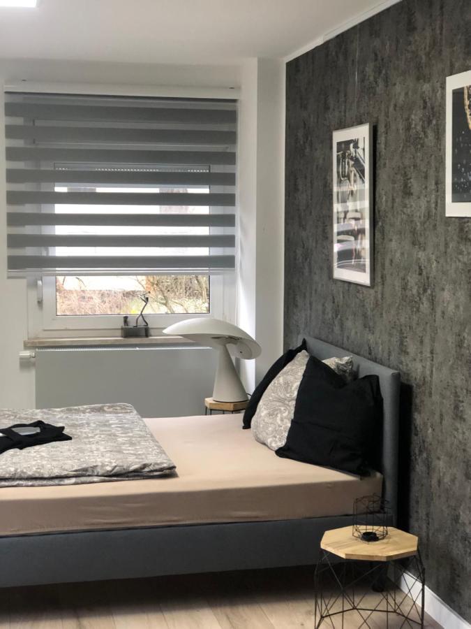 Body Kult Loft - Modernes Appartement Mit 2 Separaten Schlafzimmern Цвиккау Экстерьер фото