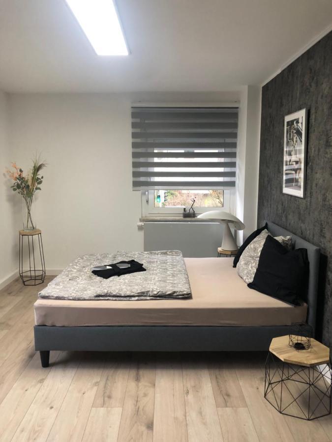 Body Kult Loft - Modernes Appartement Mit 2 Separaten Schlafzimmern Цвиккау Экстерьер фото